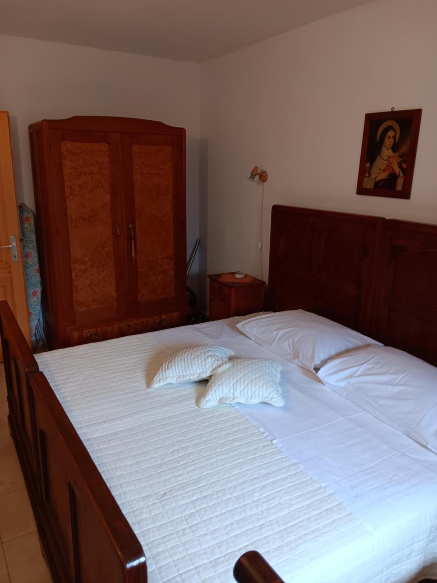 Guest House Lucijo Vrboska Rum bild