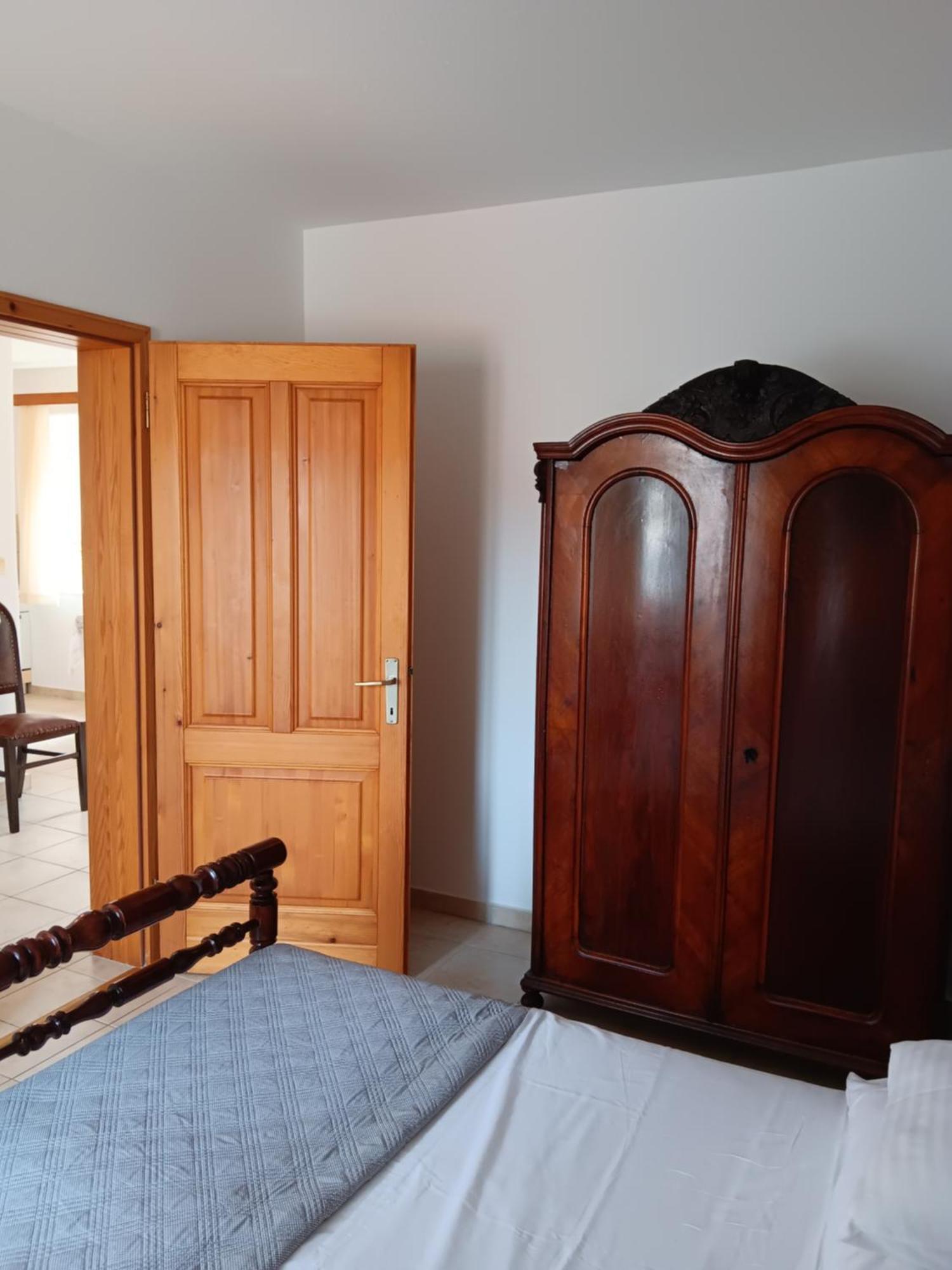 Guest House Lucijo Vrboska Rum bild
